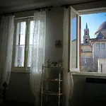לינה וארוחת בוקר La Pausetta 3*