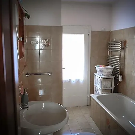Oda ve Kahvaltı La Pausetta Foligno